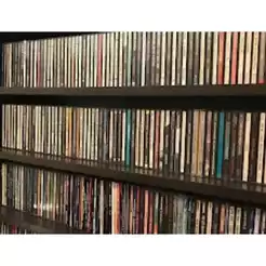 CDS ORIGINAIS NACIONAIS E INTERNACIONAIS - DIVERSOS ARTISTAS E GÊNEROS VARIADOS