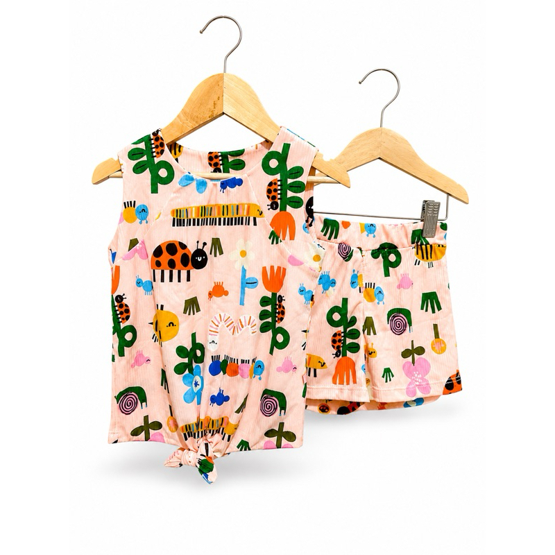 Conjunto Infantil Feminino Malha Canelada Estampado Blusa com Nó e Shorts