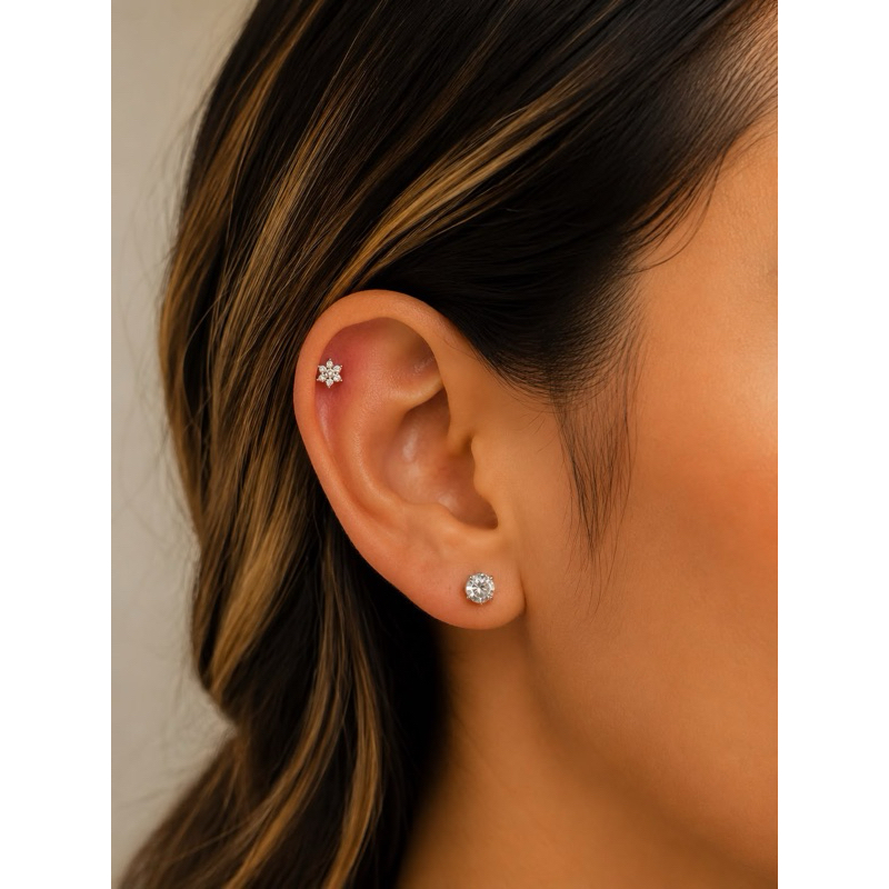 Piercing / Brinco Aço Inoxidável Antialérgico - Modelo Coração Cravejado ou Flor de Zircônias (Vendido Individual ou Par