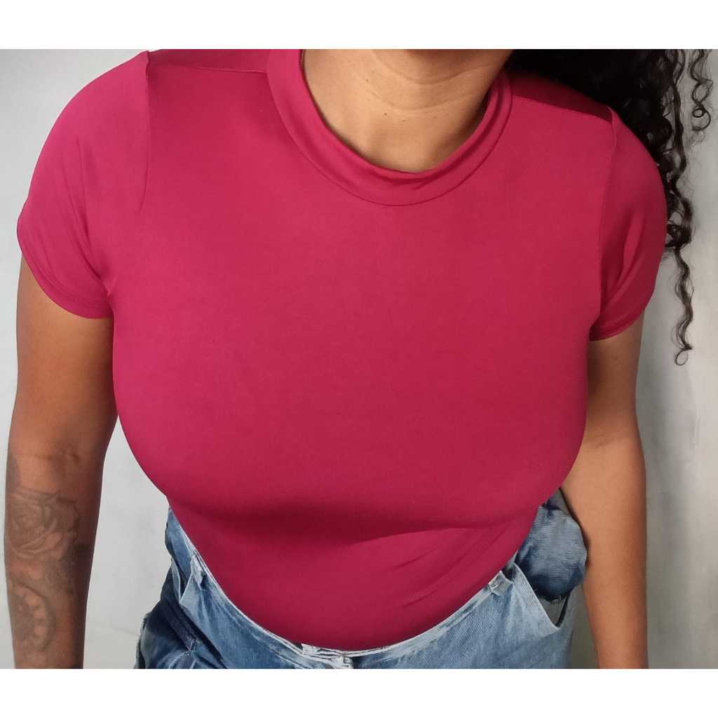 Blusa Baby Tee Manga Curta Slim Fit Justinha Suplex Básica Lisa Confortável