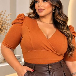 Body Canelado com Mangas Bufantes Plus Size  Caimento Impecável