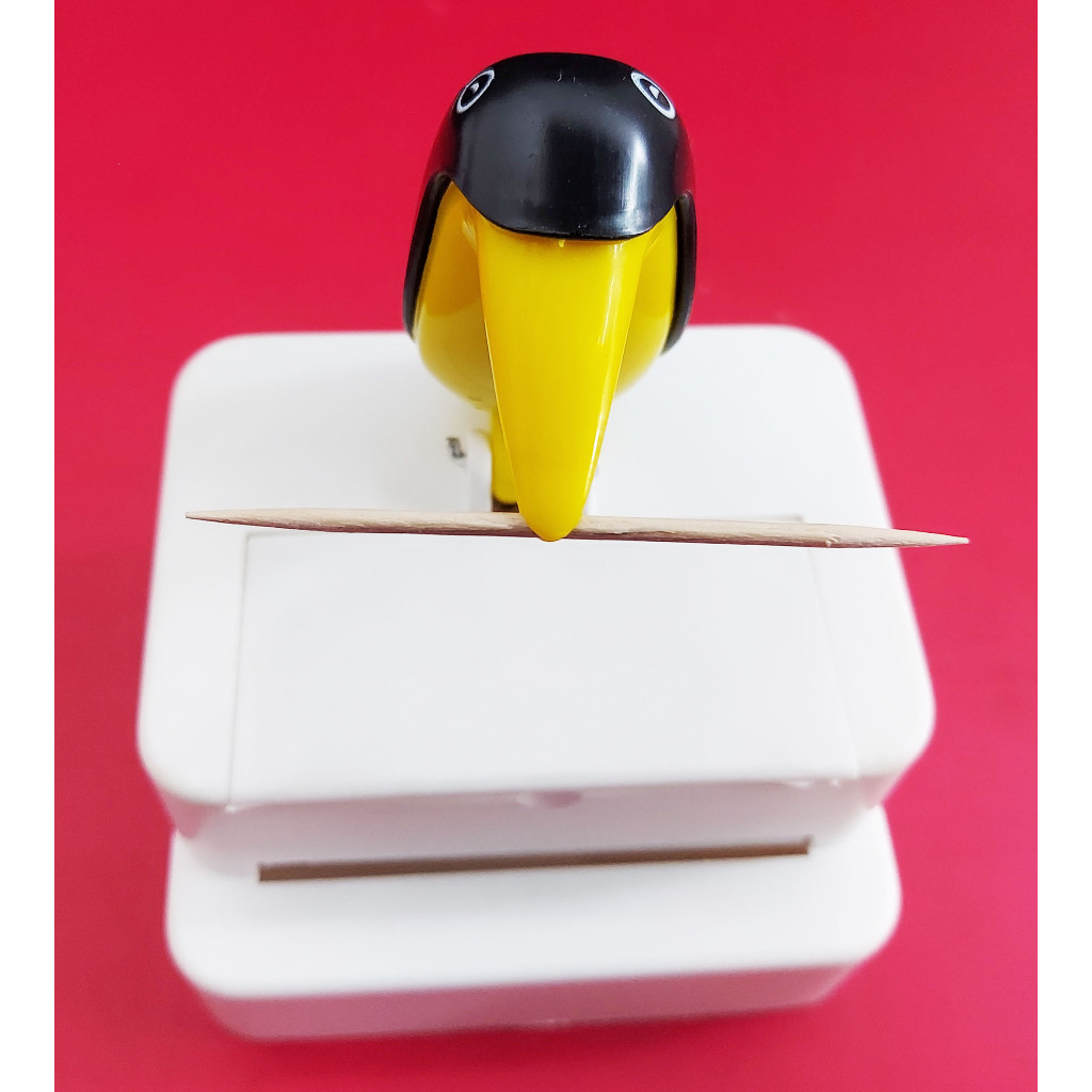 Paliteiro de mesa, Tucano Pega Palito, fácil recarga, higiênico, prático e decorativo