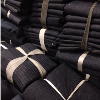 2kg tecido jeans para roupas, artesanatos rende 3 metros retalhos em Oferta na Shopee