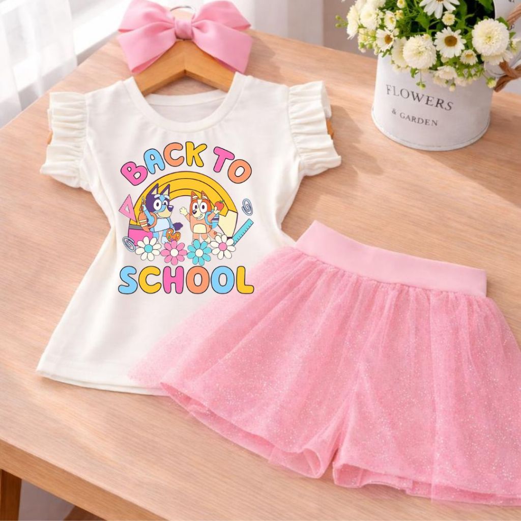 Conjunto Infantil Menina Fashion Blogueirinha – Blusa Off com Babado Estampa Escolar + Short Saia Tule GlitteR Rosa Bebê
