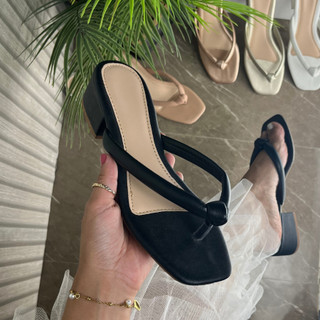 Tamanco Feminino Salto Médio Tiras acolchoadas Luxo Conforto Sandália Preta saltinho bloco Glamour