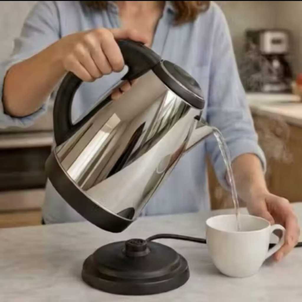 Chaleira Jarra Elétrica 2 Litros Inox 220V Perfeita para Café Chá e Outros.