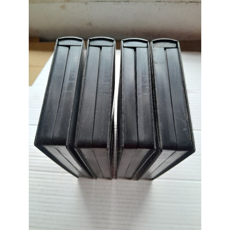 Lote com 4 estojos para fitas vhs vazios pretos