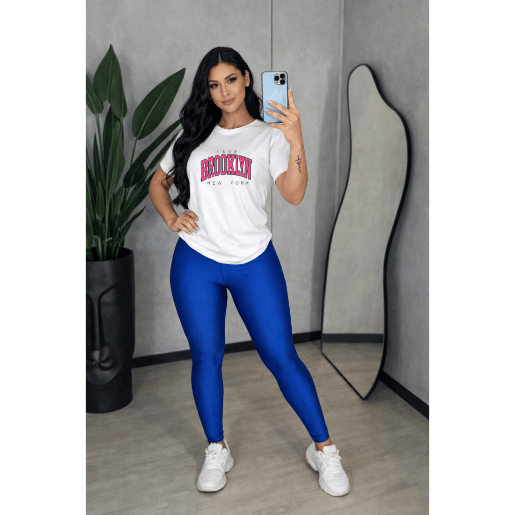 Camiseta Tradicional Feminina Manga Curta Brooklyn | Estampa Rosa | Premium | Estilo Casual Urbano