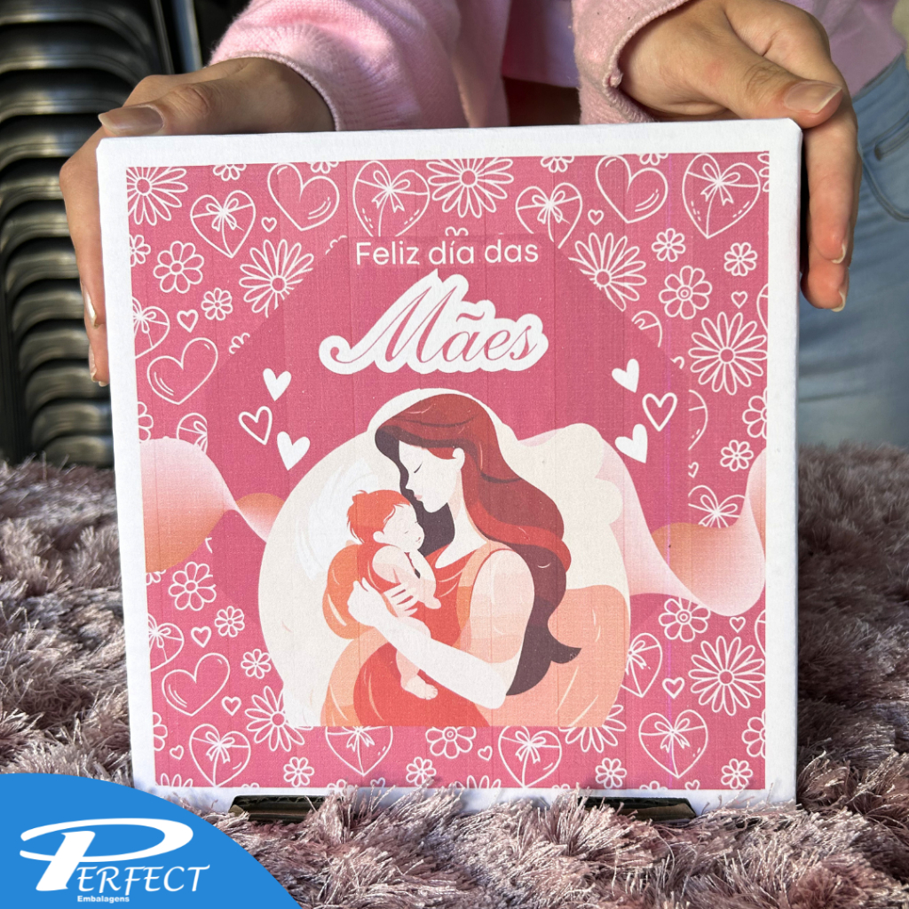 Caixa Dia das Mães 20CM Quadrada com 25 Unidades modelo Mãe bebe tampa acoplada caixa para delivery
