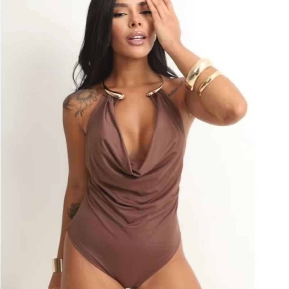 Body Feminina Elegante Decote Drapeado com Detalhe Dourado | Regata Sofisticada Moda Social e Casual Chic