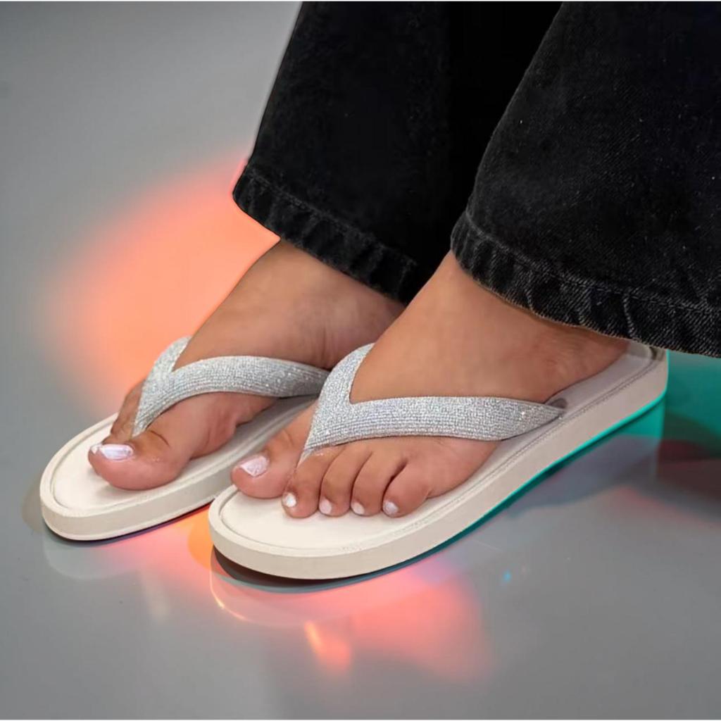 Chinelo Duda Feminino Leve e Brilhoso com Tira Fina - Confortável - Cantinho dos Achadinhos