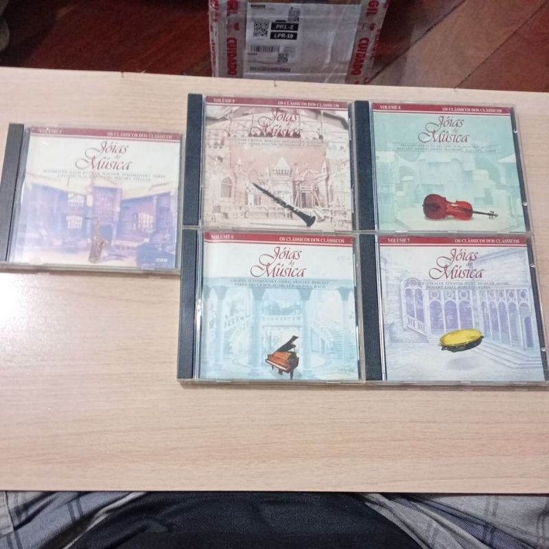 cds joias da Música os clássicos dos clássicos  5 cds raridade em boas condições