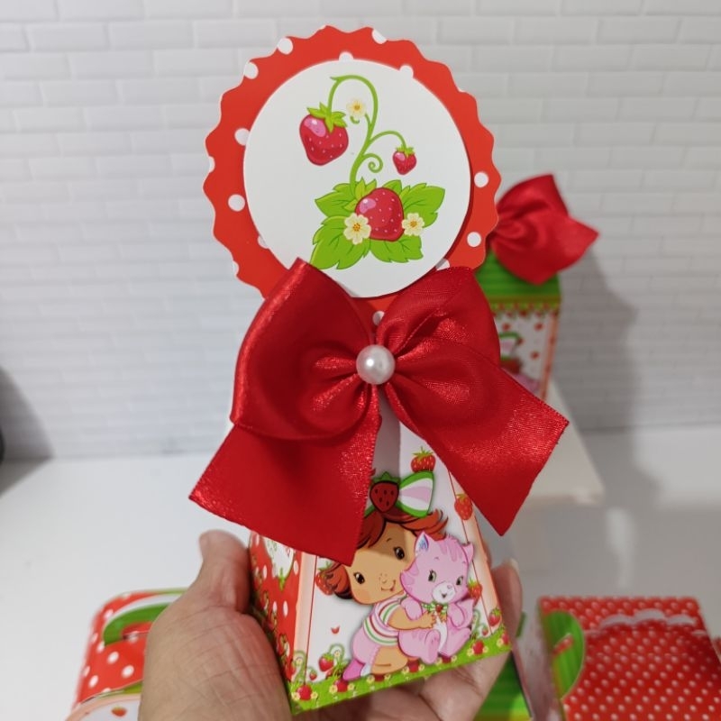 Caixa CONE MORANGUINHO personalizado - festa infantil - lembrancinha de festa - decoração de festa