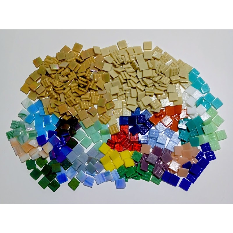 Kit 530 pastilhas vidro para mosaico tam:1,5cmx1,5cm Lisa+Cint.-25 cores.