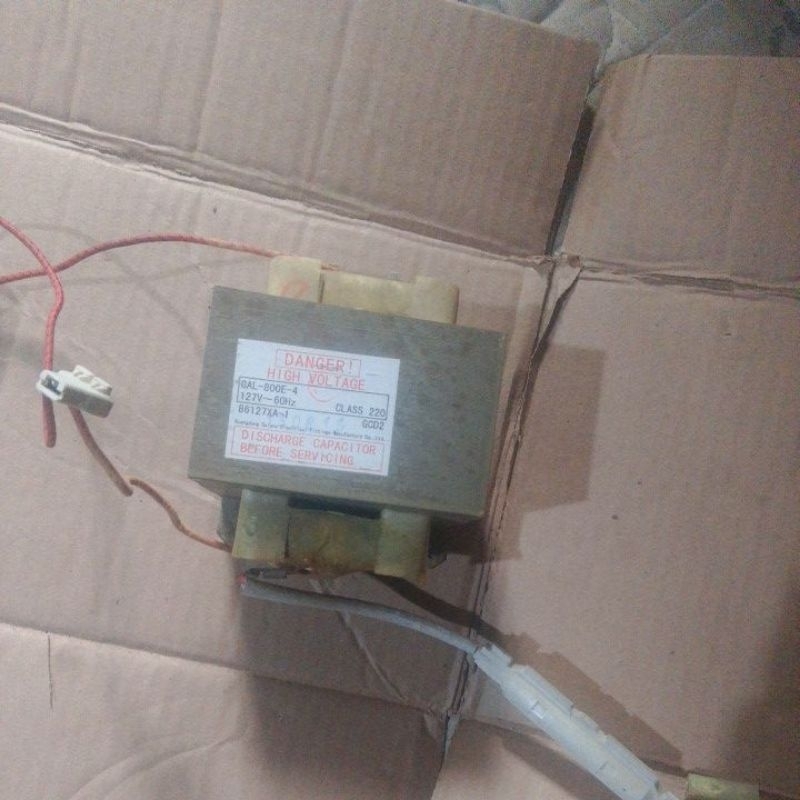 transformador de alta tensão para micro-ondas com fusível(Usado)800E-4 (127V