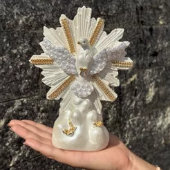 Divino Espirito Santo de Mesa 19cm, Cor Perolado, Em Gesso Com Perolas e Strass.