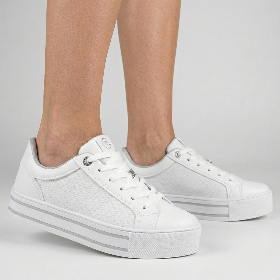 Tênis Feminino Via Marte Casual Original Moderno Estiloso Confortável Macio Eleg