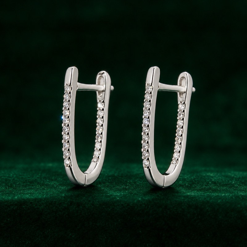Brinco Argola Geométrica Click Cravejada em Prata 925 Elegante