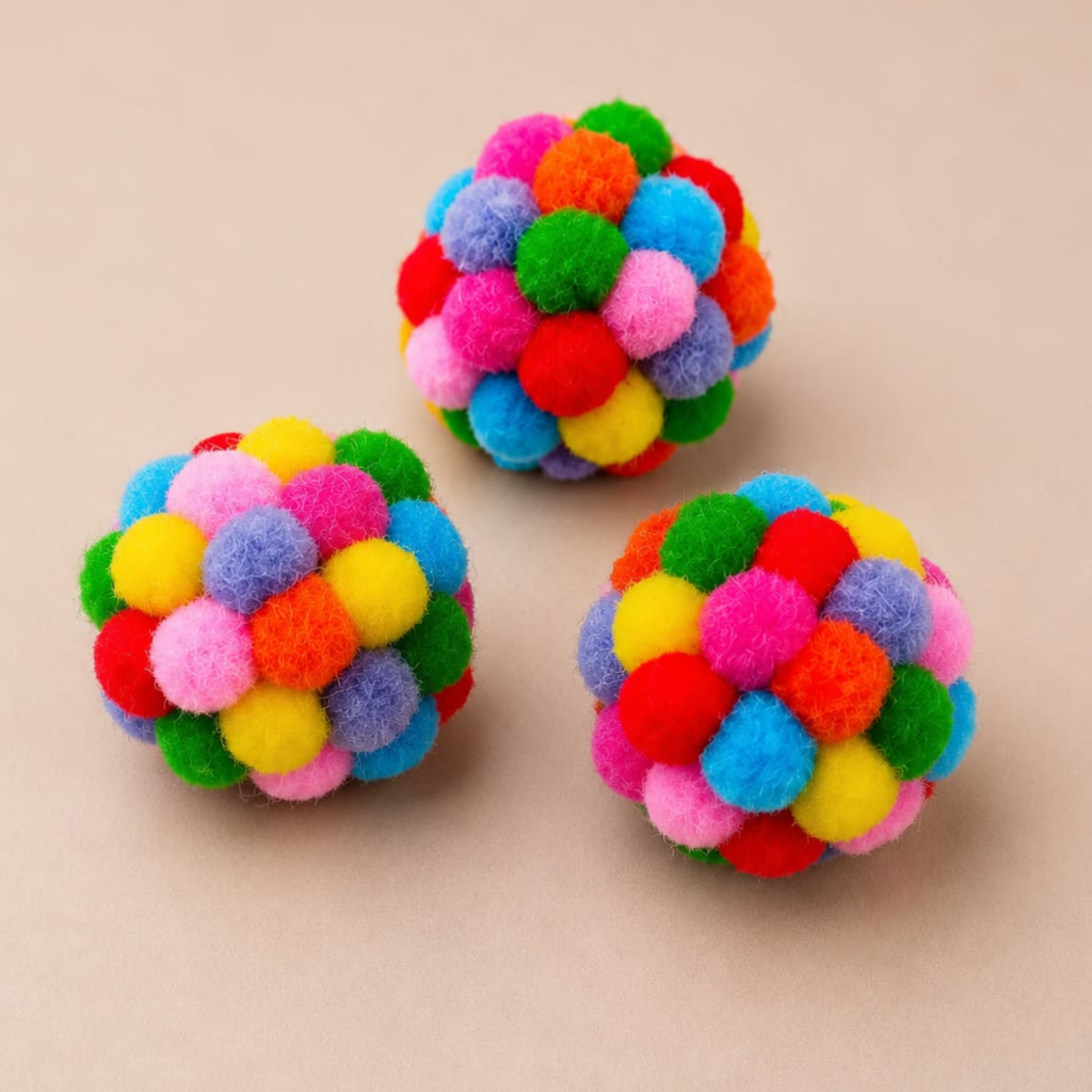 Brinquedo para Gato–Bolinha Pompom com Chocalho -Brinquedo-kit-interativo-anteestresse