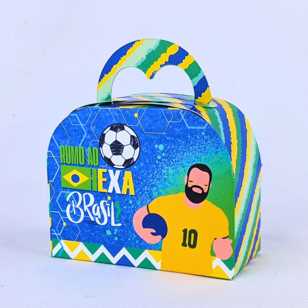 Kit 10 a 60 Caixinhas Maleta Coração Com Alça Futebol Brasil Hexa Personalizada Para Festas e Lembrancinha