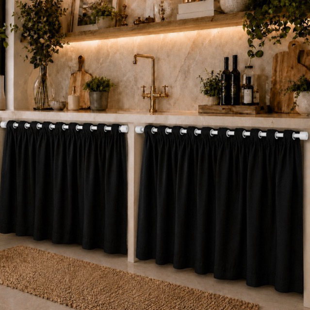 Cortina De Pia Cozinha com Ilhos De 1,40m X 80 Oxford Liso Bem Franzida Varias Cores