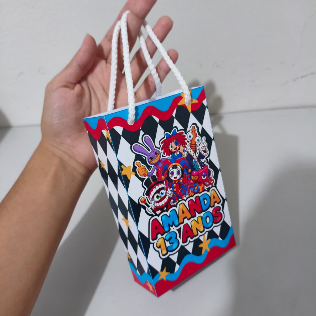 (DESMONTADA) Sacolinha surpresa personalizada Circo Digital/Digital Circus 15X9X4, bolsinha, lembrancinha, aniversário