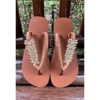 CHINELOS SANDALIAS HAVAIANAS ORIGINAL CUSTOMIZADOS E DECORADO COM PEDRARIAS BRILHANTE.