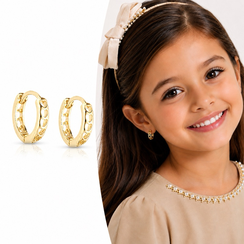 Brinco Infantil Argolinha Click Corações Vazados – Banhado a Ouro 18K