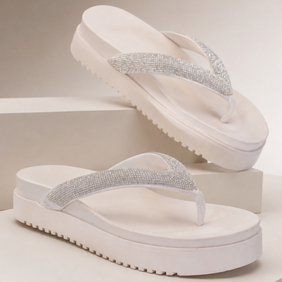 Chinelo Feminino Plataforma de Dedo Flatform Tira Strass Brilho Sandália Papete Sola Alta Pedraria Confortável