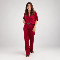 Macacão Feminino Cecília - Elegância e Conforto com Modelagem Perfeita para Todas as Ocasiões