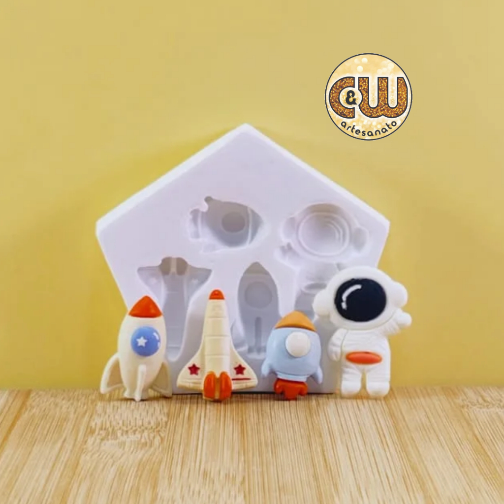 Molde de Silicone MINI Astronauta com 3 Foguetes Confeitaria e Artesanato