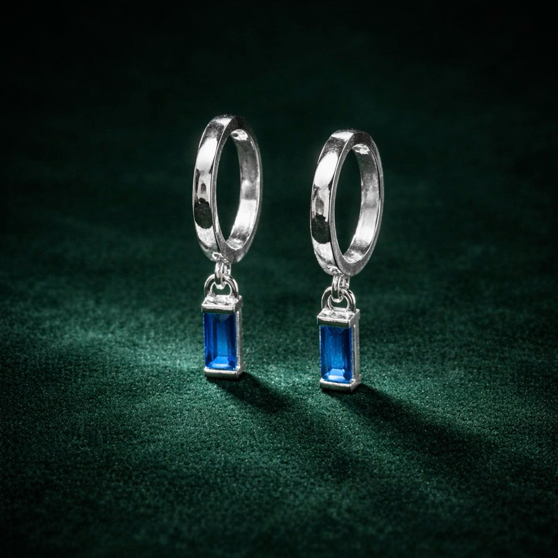 Brinco Argola Click com Pedras Azuis Cravejadas em Prata 925 em Oferta na Shopee