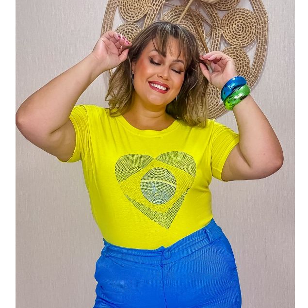 Blusa Camiseta Feminina Copa Do Mundo Plus Size Bandeira Do Brasil Em Viscolycra Rumo Ao Hexa