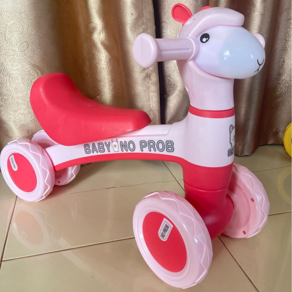 Bicicleta de Equilíbrio Infantil Sem Pedal Andador 4 Rodas Bebê Criança Ovelha