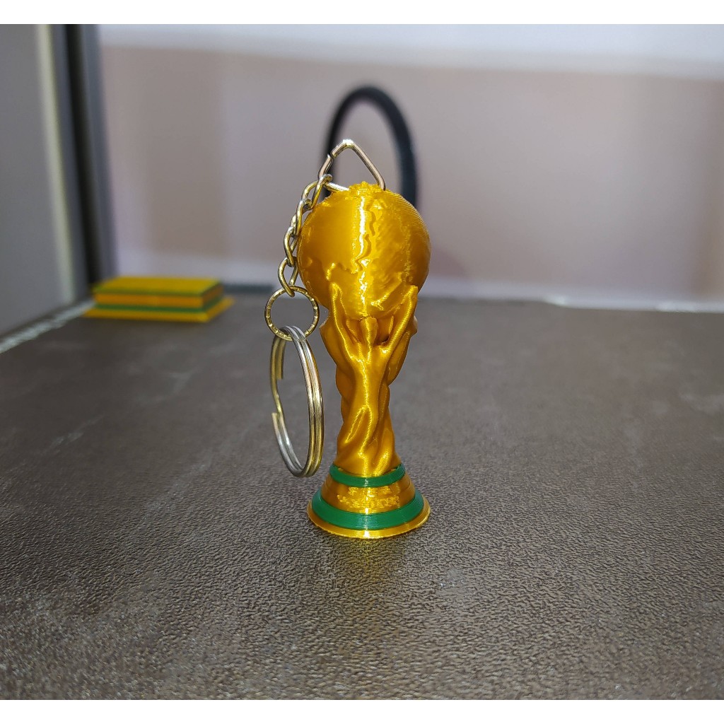 Chaveiro Taça Copa do Mundo - Mini Troféu Futebol Decorativo
