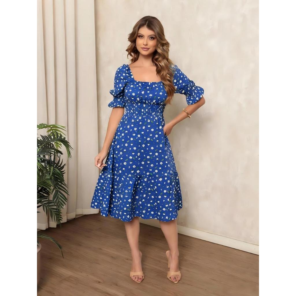 Vestido feminino com florzinha, decote quadrado, manga bufante, corte A, bainha com babados, comprimento até o joelho em Oferta na Shopee
