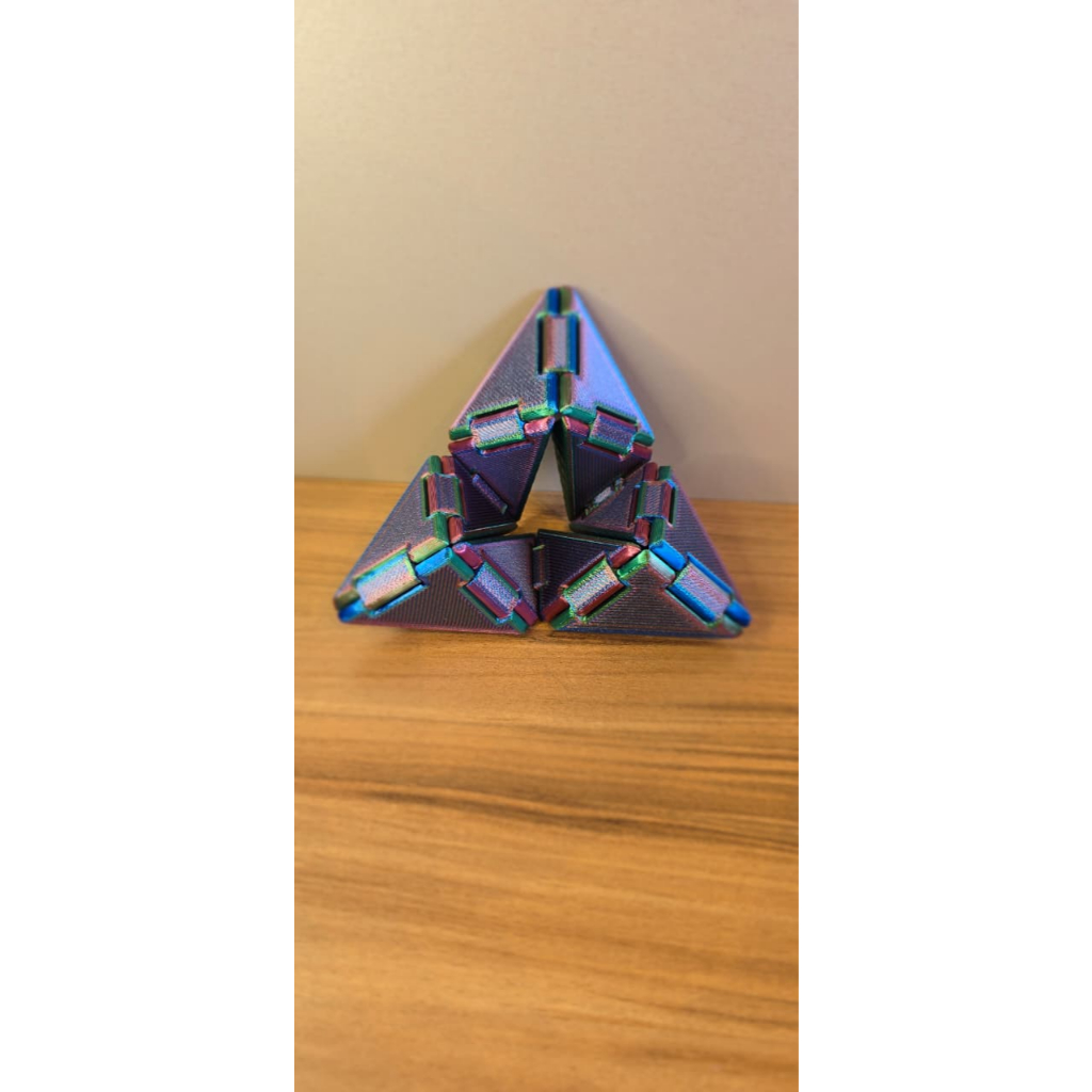 Cubo Sensorial Antiestresse Articulado | Fidget Toy Geométrico Dobrável em Impressão 3D