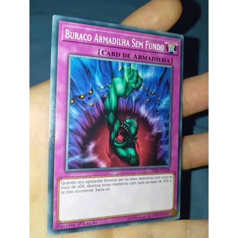 Carta Yu-Gi-Oh Buraco Armadilha sem Fundo Original em Perfeito estado