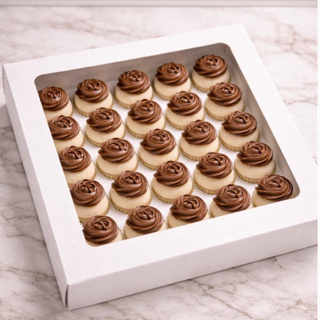 Caixa Para 25 Doces, Brigadeiros, trufas, bombons, mini brownie embalagem 20x20x5 Com visor e berço em Oferta na Shopee