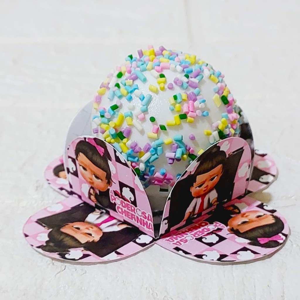 Forminhas Personalizada PODEROSA CHEFINHA Forma de Brigadeiro 4 Pétalas de Aniversário
