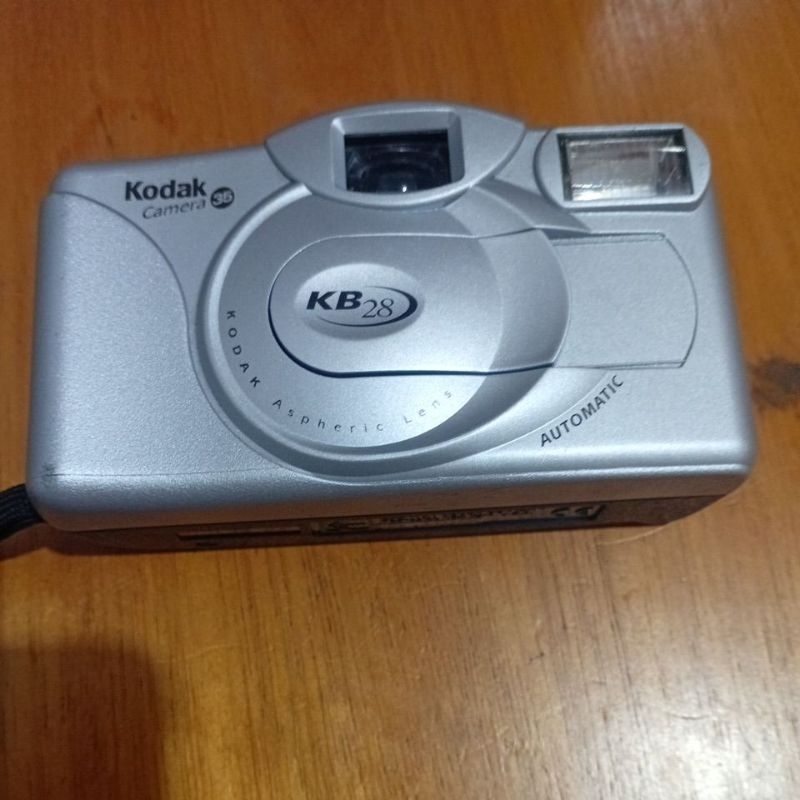 antiga câmera Kodak leia a descrição