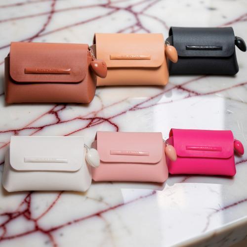 Bolsinha Feminina Suellen Pequena Coração Clutch Porta Maquiagem Super achado