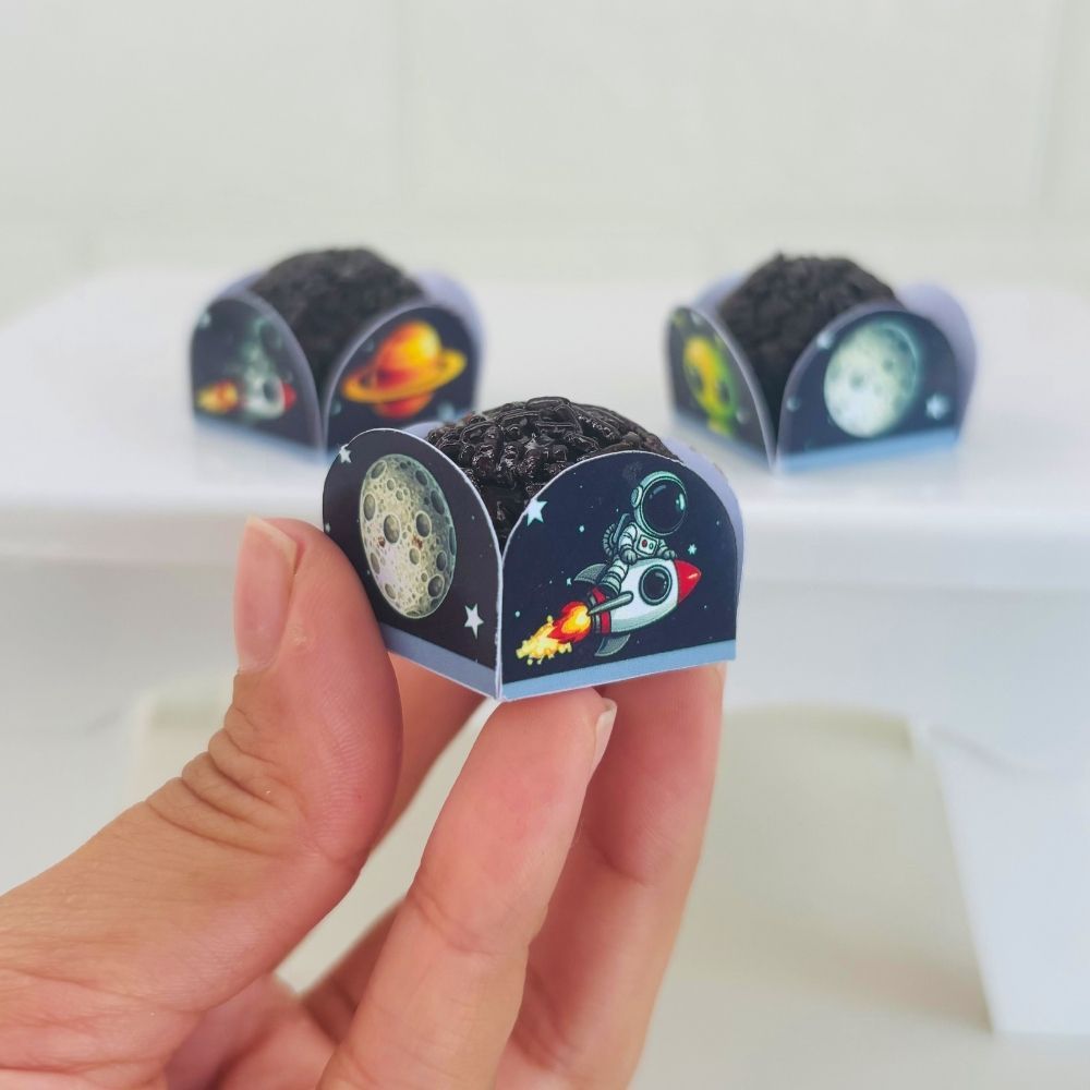 Forminha de Doces Astronauta / Personalizada / Lembrancinha de Festa /Aniversário
