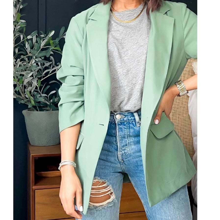 Blazer Feminino de Alfaiataria cores azul, verde, bege, marrom e também na tendência animal print