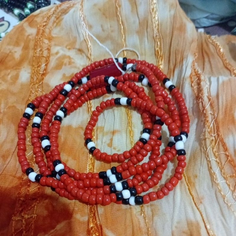 fio de conta de cabloco cobra coral /umbanda ou candoble com 52/58/54 centímetros perfeita pra agradar seu cabloco