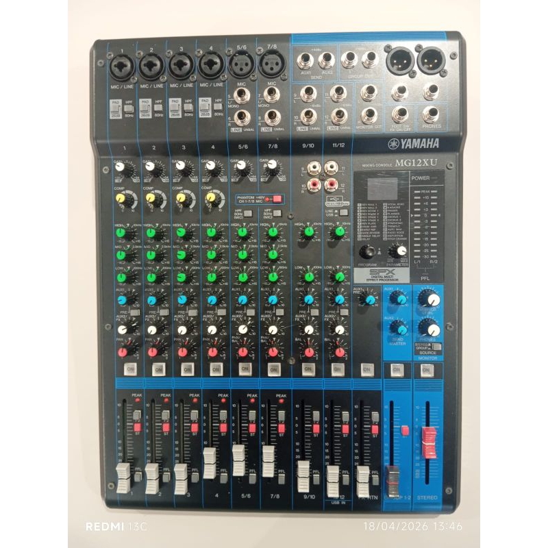 Mesa De Som Yamaha Mg12 De 12 Canais Com Phantom Power
