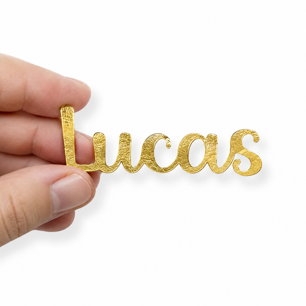 Kit Apliques Nome Personalizado em Lamicote Dourado para Lembrancinha Infantil Menino e Menina
