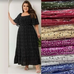 vestido midi de poá com manga soltinha plus size