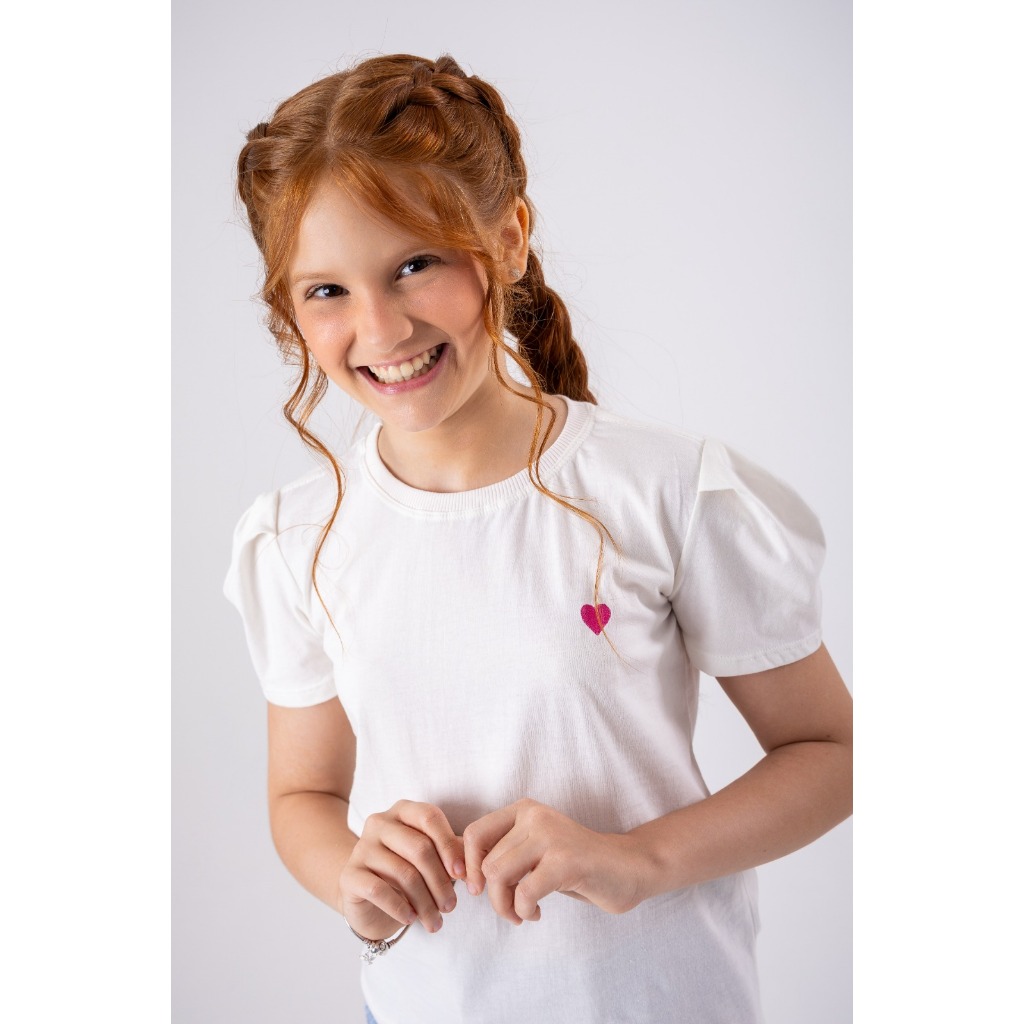 Camiseta Infantil Brasil Básica Manga Curta Fio 30 Penteado Blusa de Menina Bordada Copa do Mundo