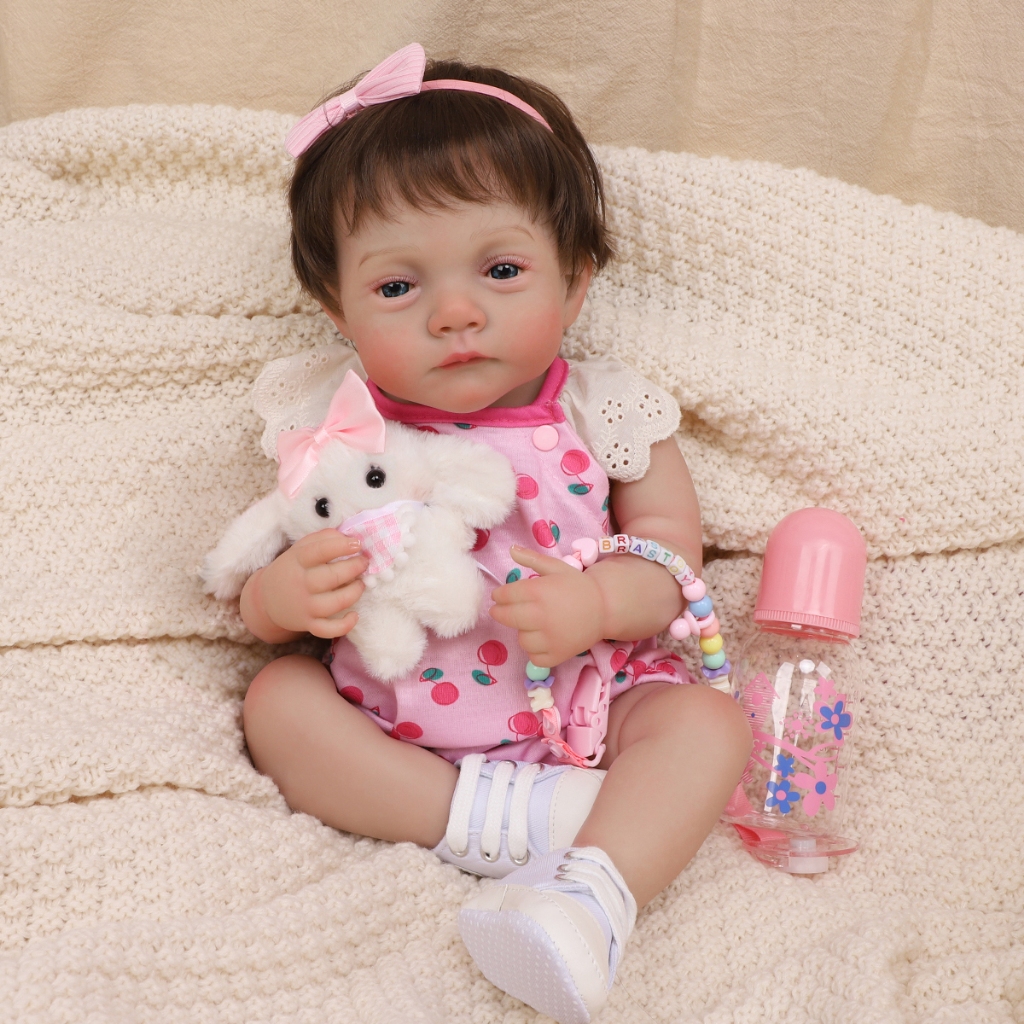 Bebê Reborn Silicone Boneca Realista 48cm Menina Olho Azul Pode Dar Banho Com Enxoval Completo BRASTOY